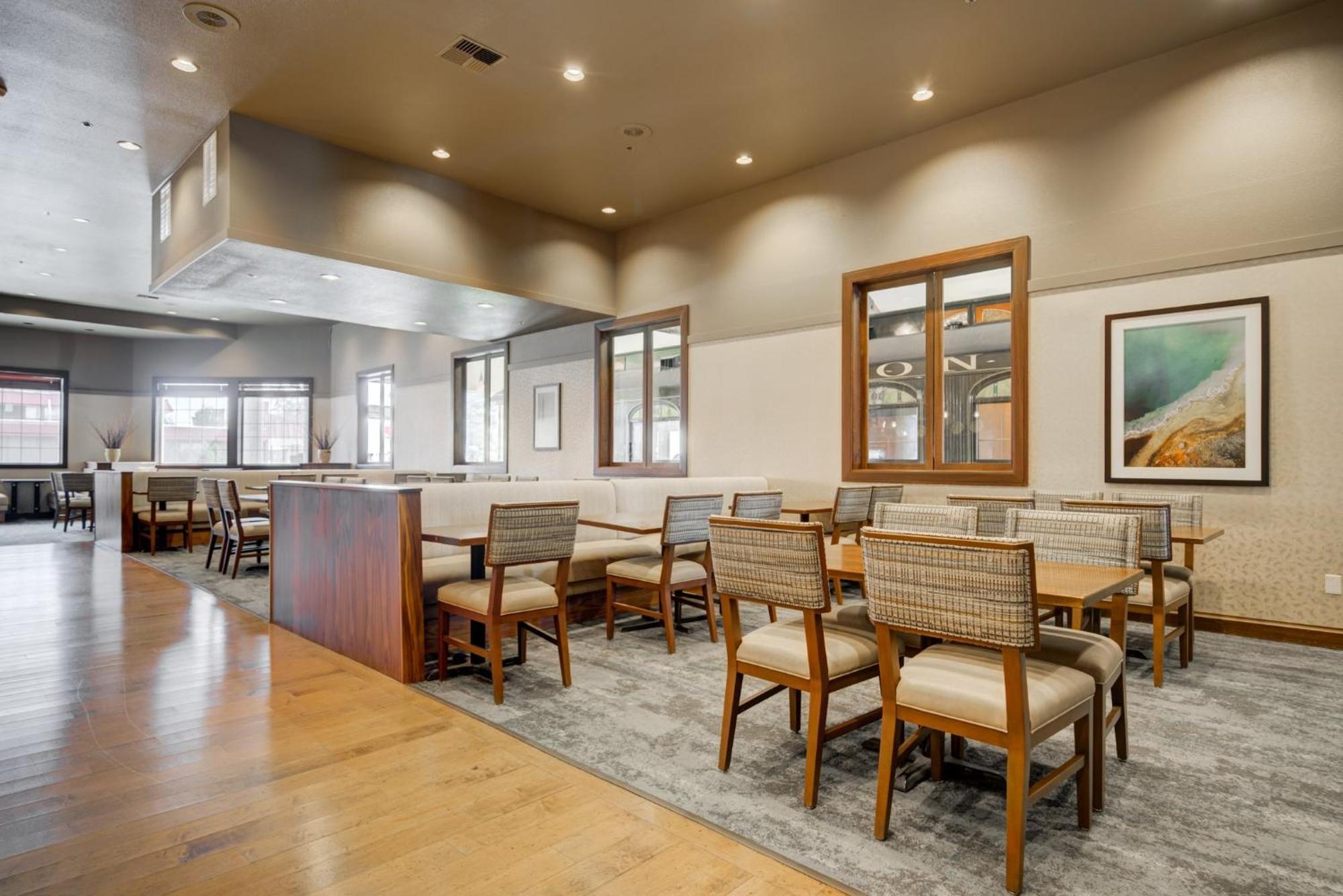 Holiday Inn West Yellowstone By Ihg Exterior foto