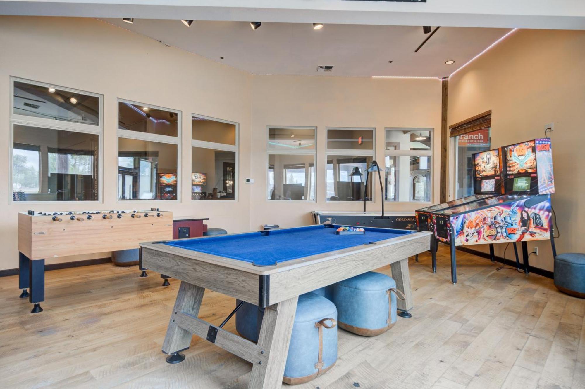 Holiday Inn West Yellowstone By Ihg Exterior foto
