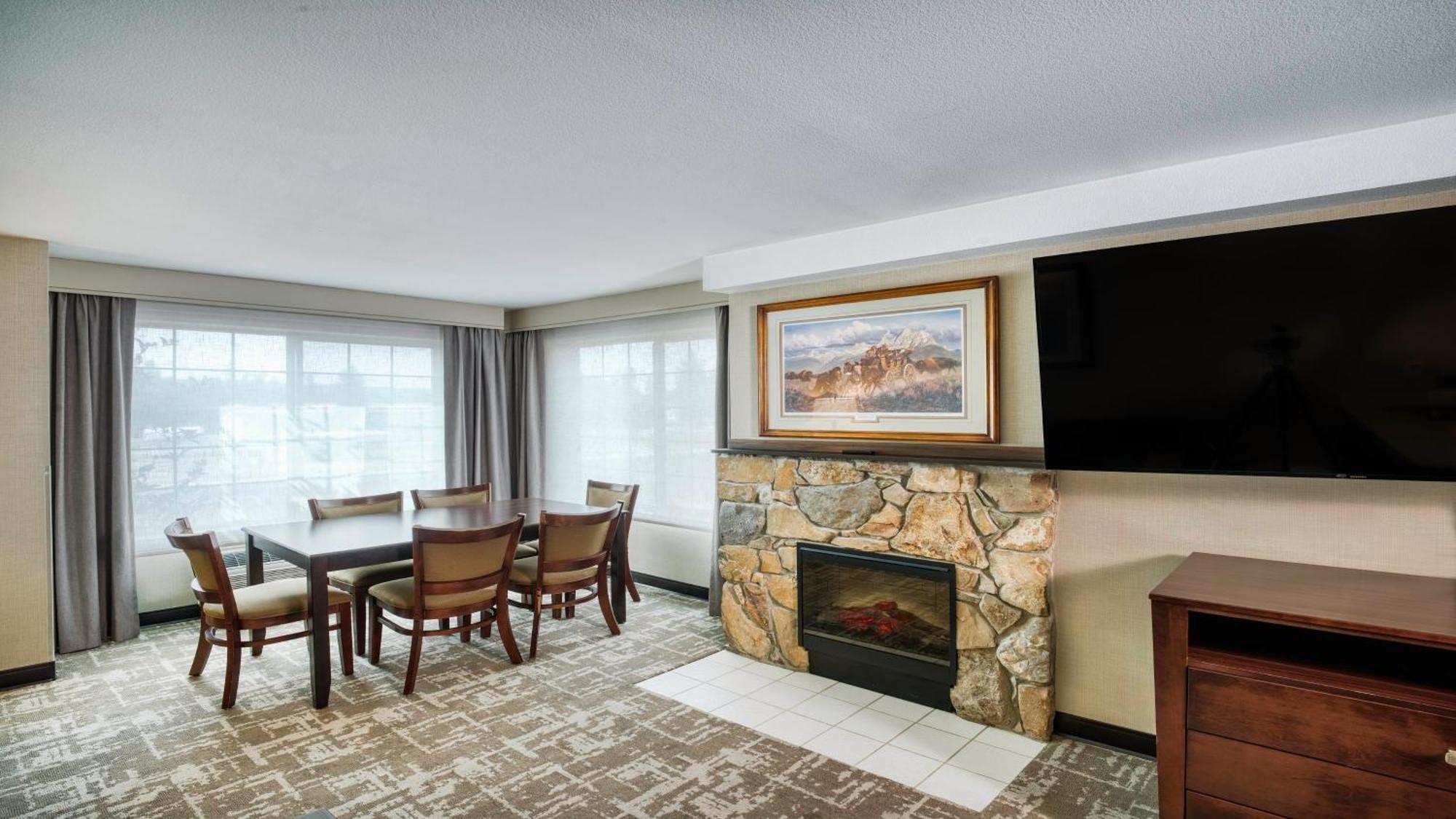 Holiday Inn West Yellowstone By Ihg Exterior foto